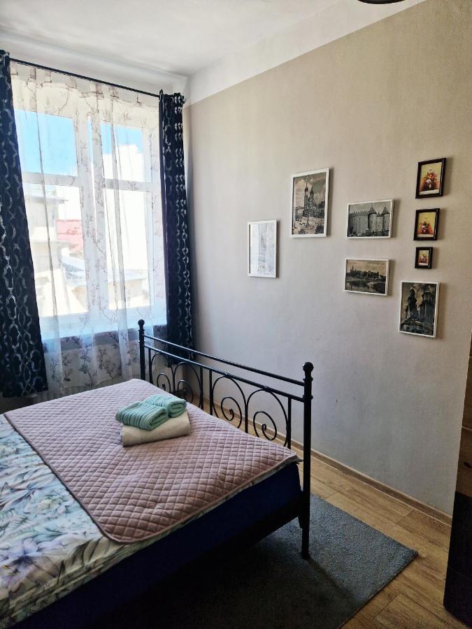 Sara -Mikolajska - Rynek - Netflix Hydromassage Apartment คราคูฟ ภายนอก รูปภาพ